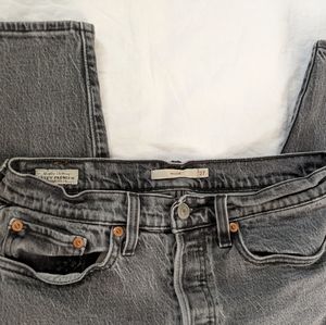 Levi's Wedgie High Rise size 27